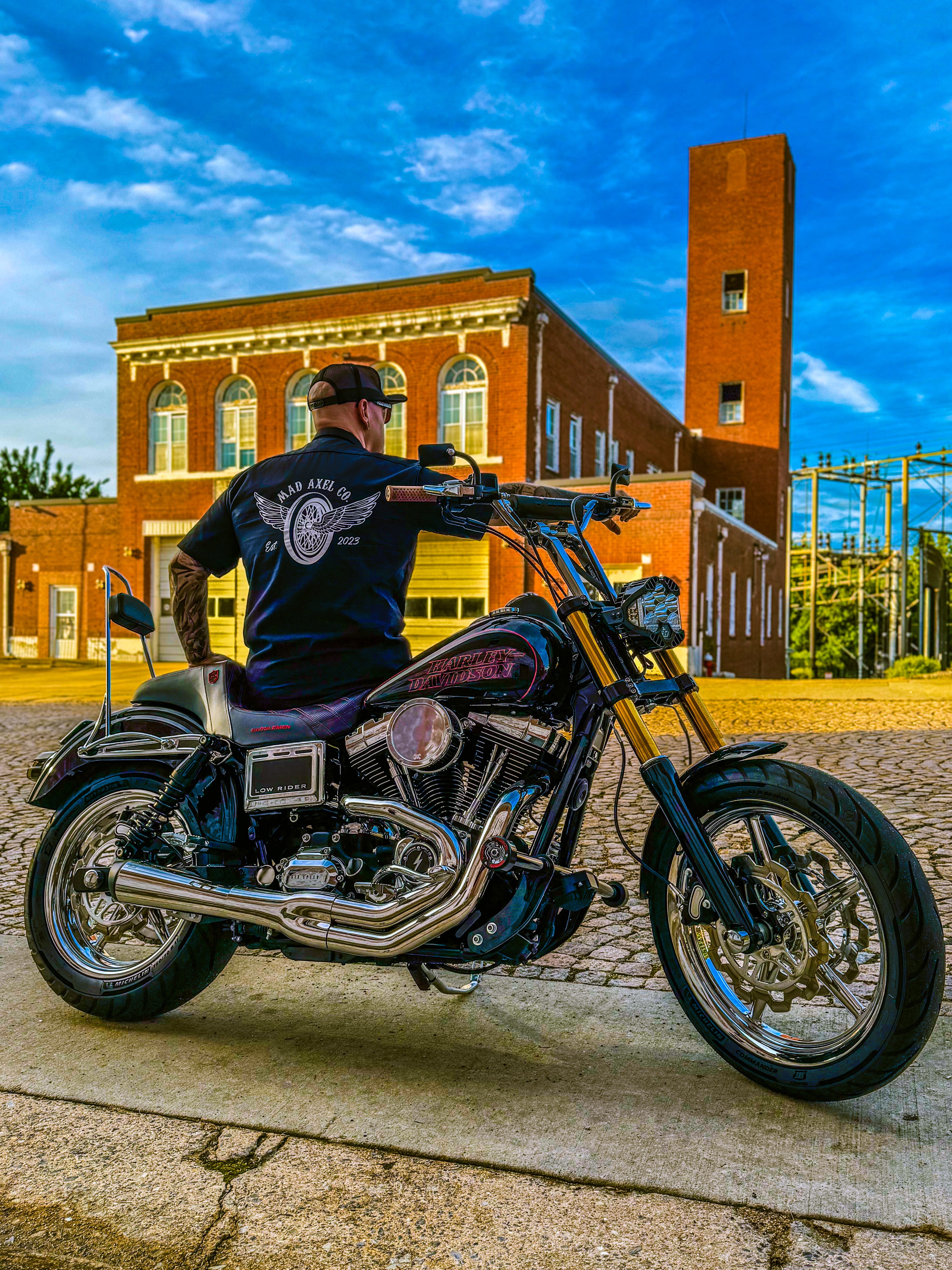Mad Axel Co. 