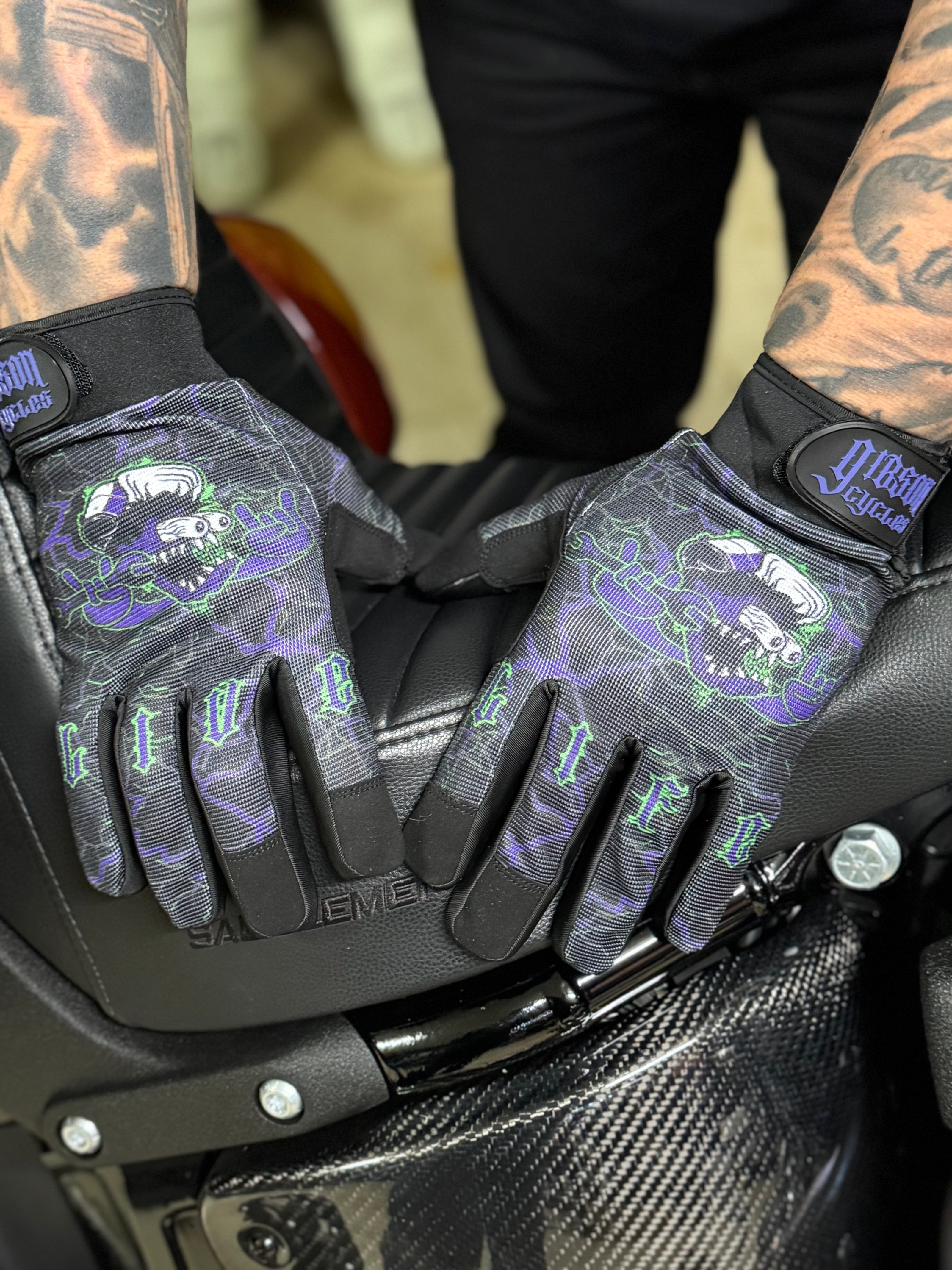 'Live Life' Moto Gloves